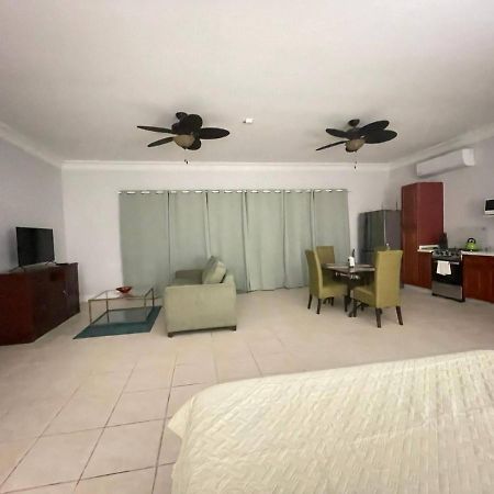 Sandpiper Beach Apartments Palm Beach Eksteriør bilde