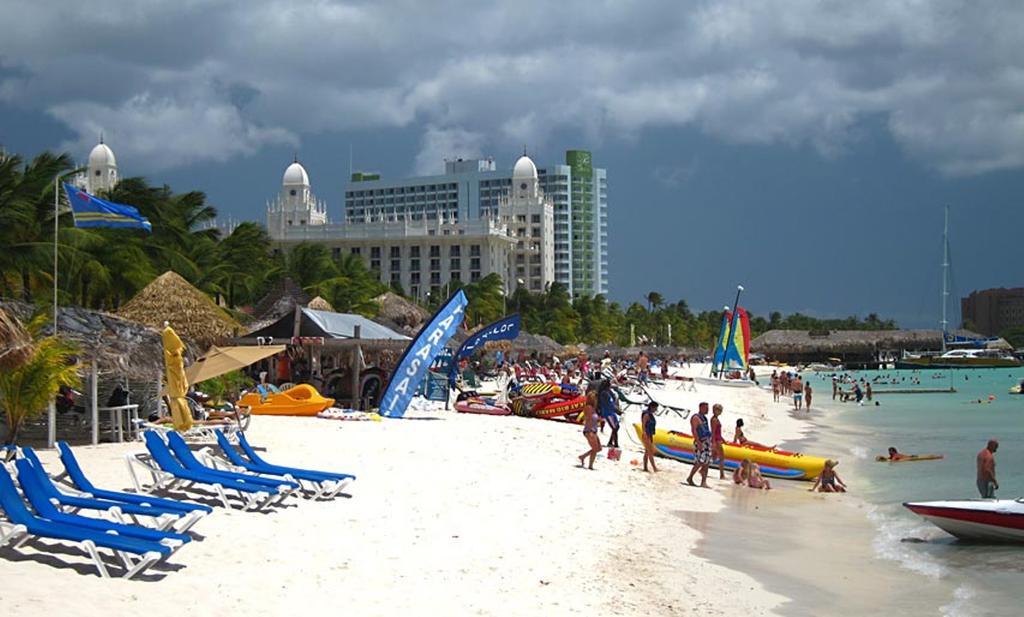 Sandpiper Beach Apartments Palm Beach Eksteriør bilde